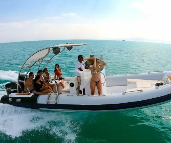 Private Speed Boat Magawish Island Hurghada with Snorkeling and Lunch